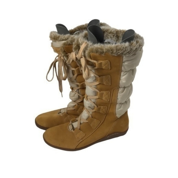 Timberland Lace up Faux Fur Boots - Picture 2 of 7